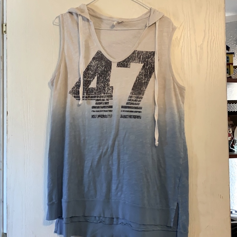 Women’s shirt